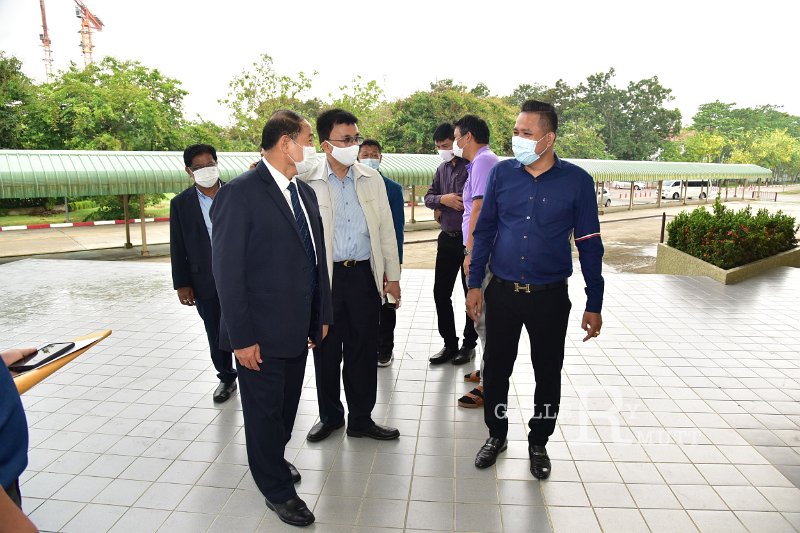 20210426-Governor inspects field hospitals-168.JPG